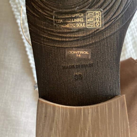 leather boots - Picture 4 of 4